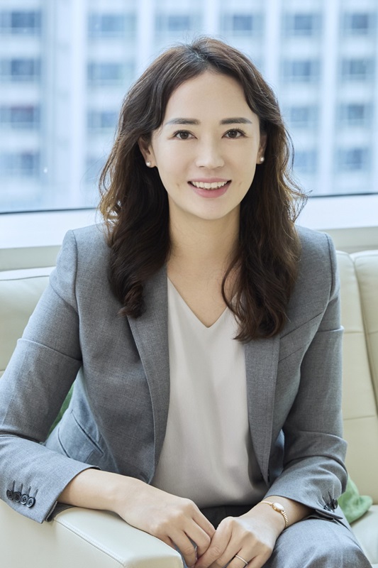 Viola Lin_4x6 - 複製
